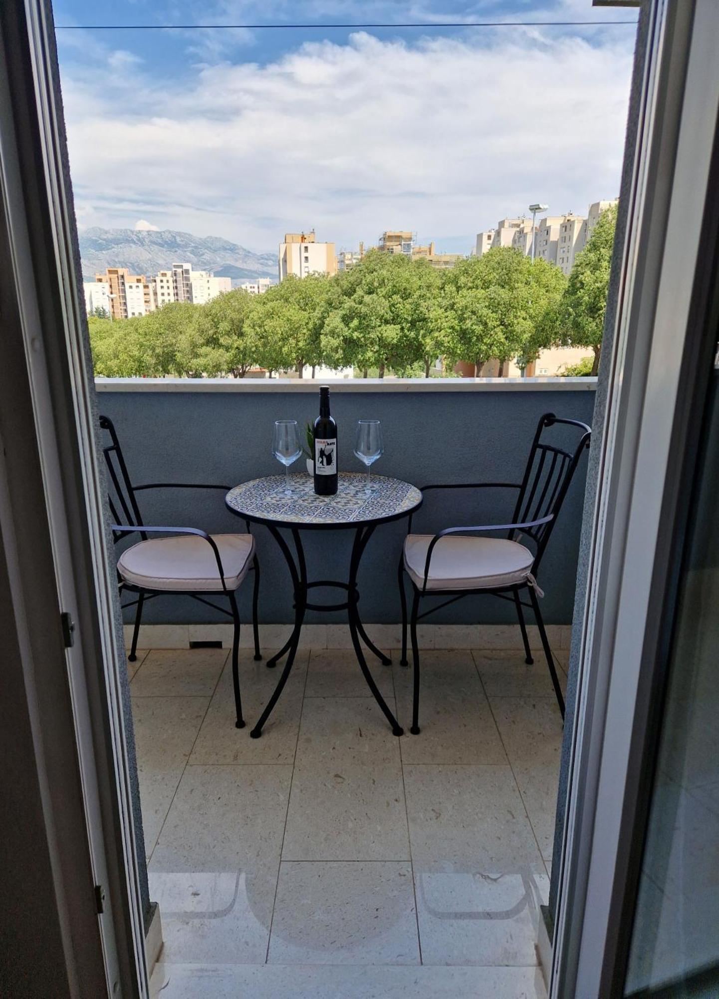 Apartment Berekin Спліт Екстер'єр фото